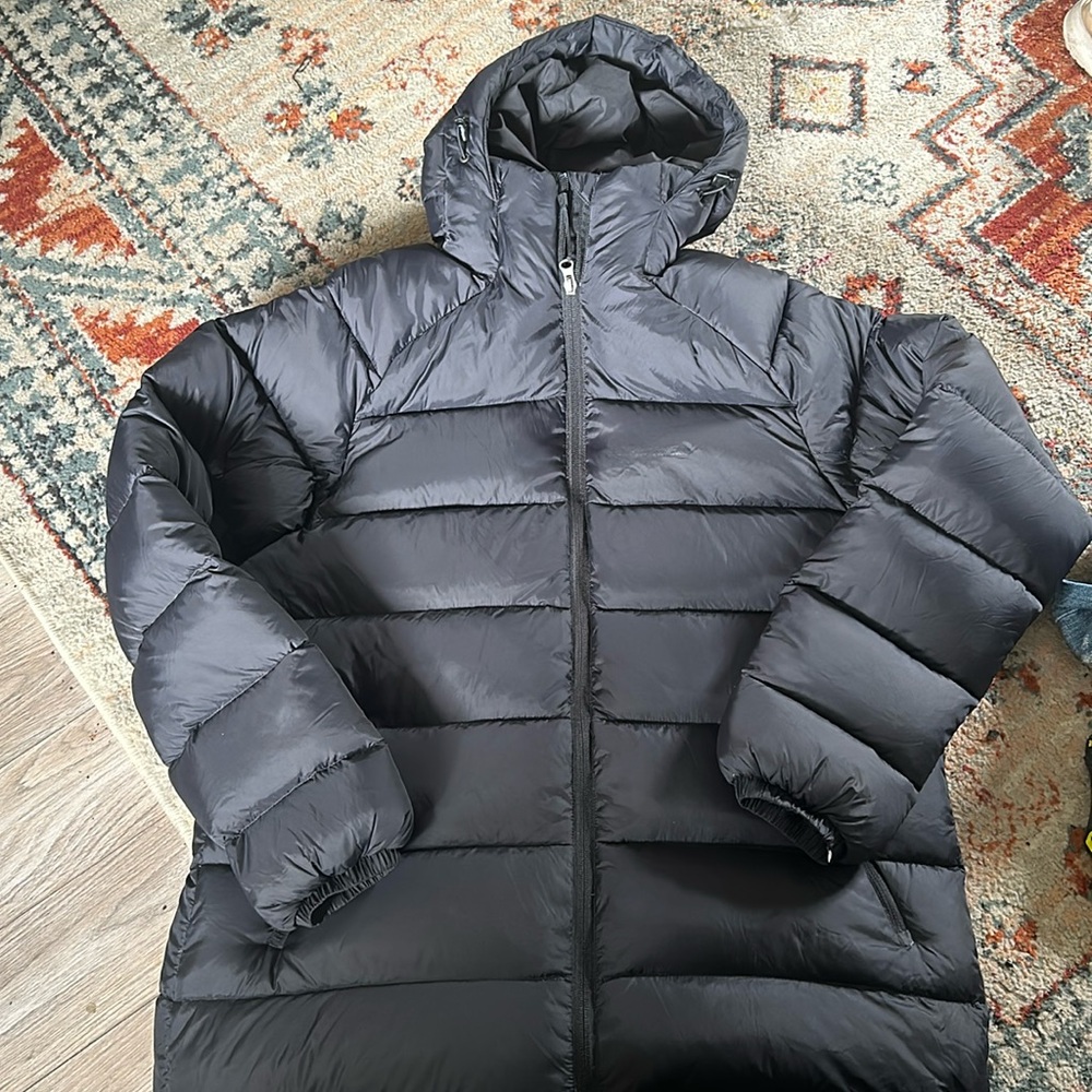 Peak Performance Black Puffer Jacket